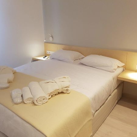8Kto Hotel Skiathos Town Exterior photo