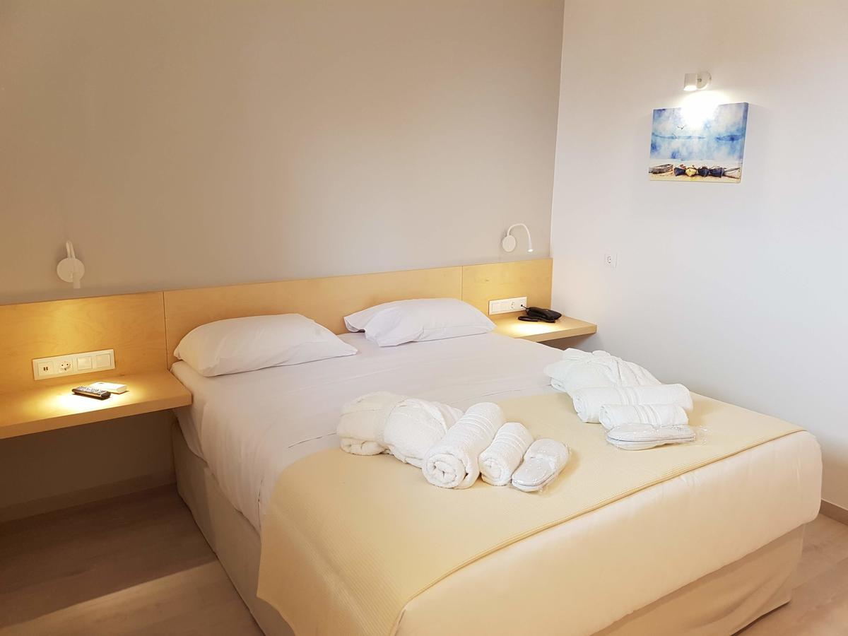 8Kto Hotel Skiathos Town Exterior photo