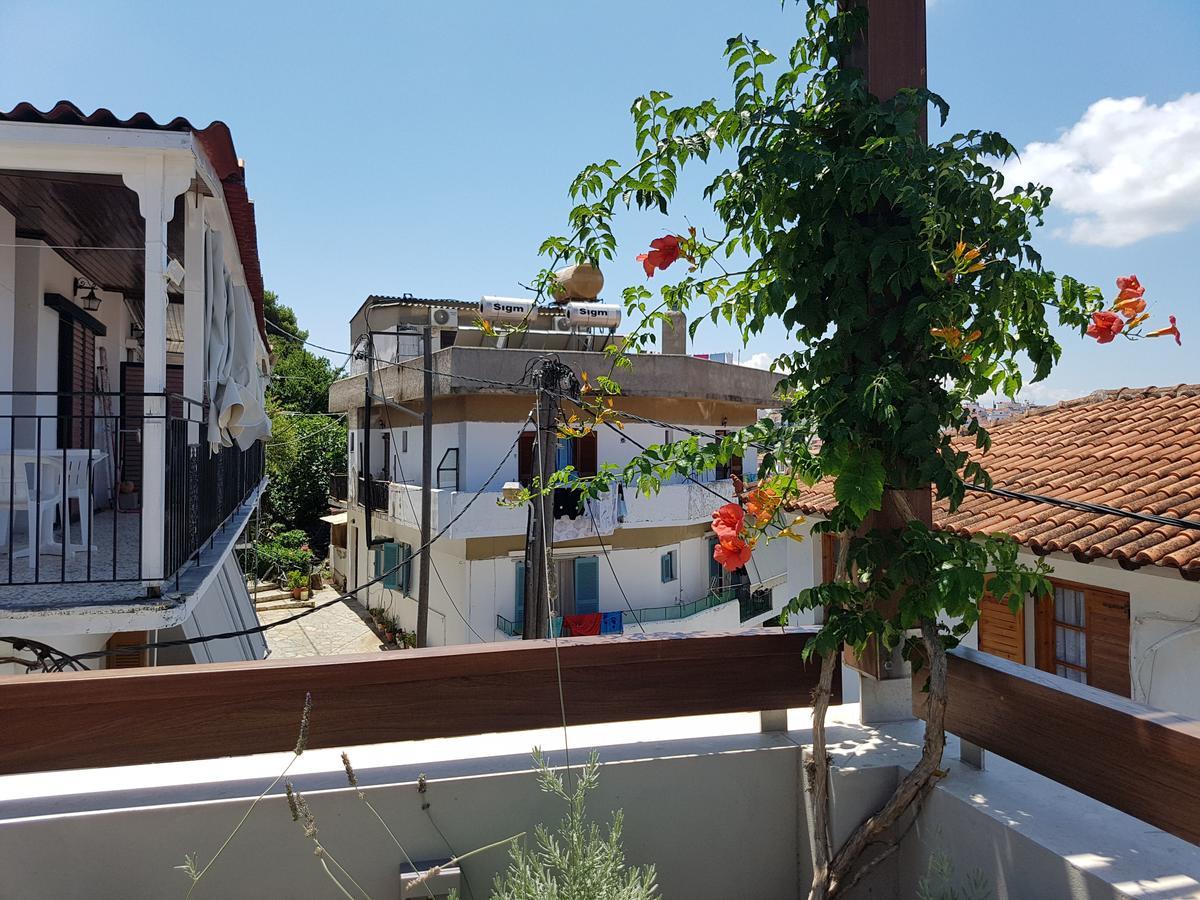 8Kto Hotel Skiathos Town Exterior photo