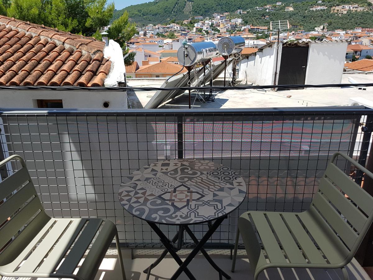 8Kto Hotel Skiathos Town Exterior photo