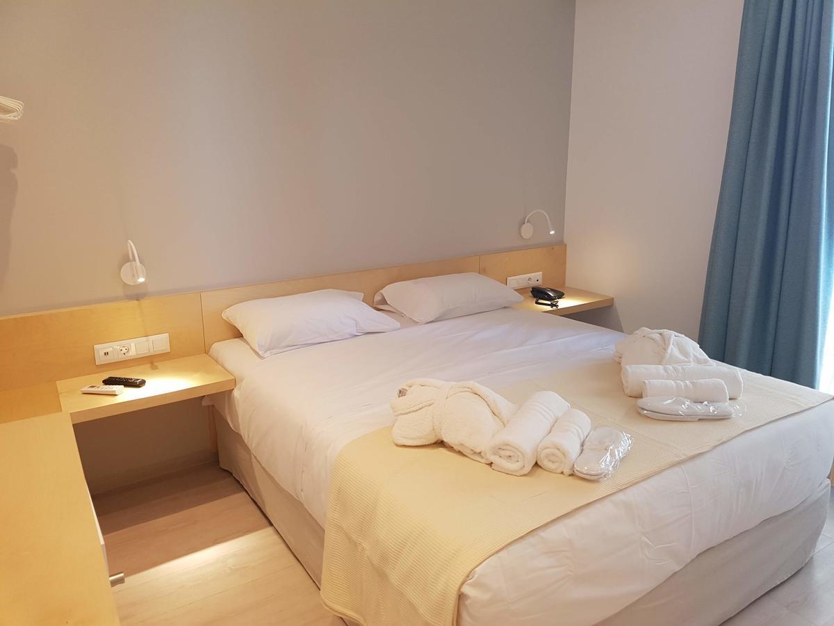 8Kto Hotel Skiathos Town Exterior photo
