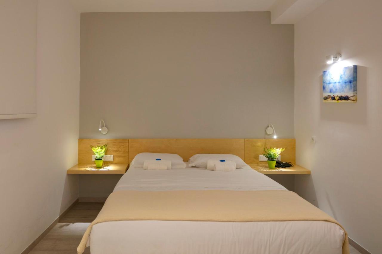 8Kto Hotel Skiathos Town Exterior photo