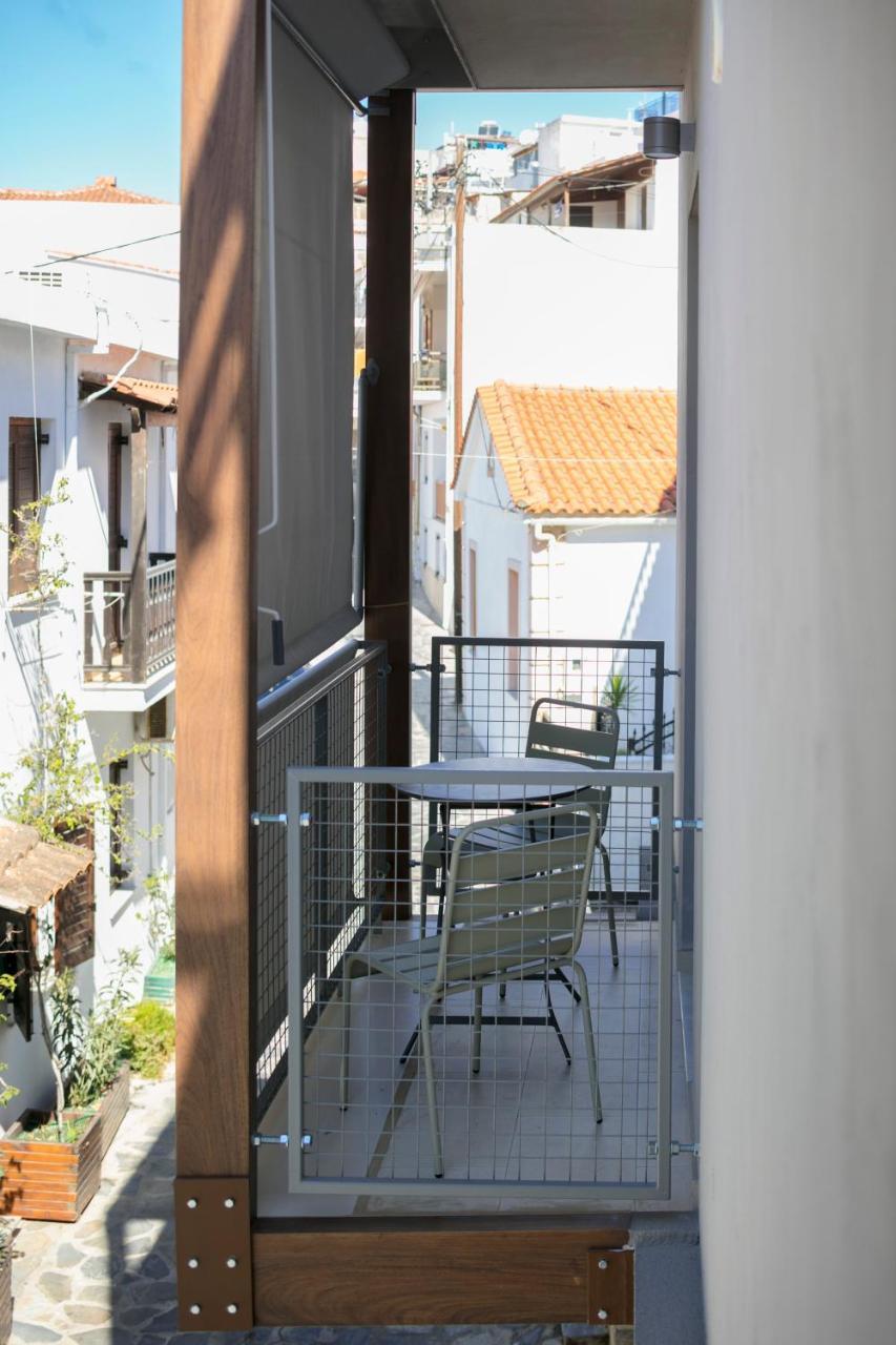 8Kto Hotel Skiathos Town Exterior photo